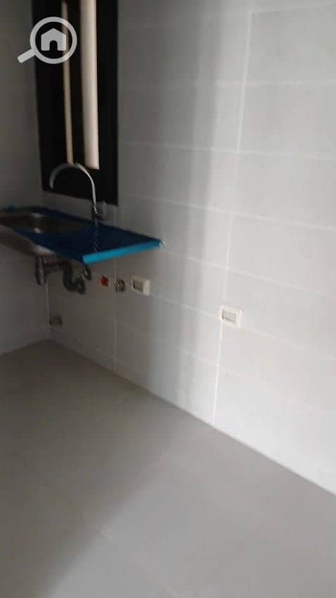 5 0917e12d-4910-4a74-98ec-24a7c5d02e0c. jpg