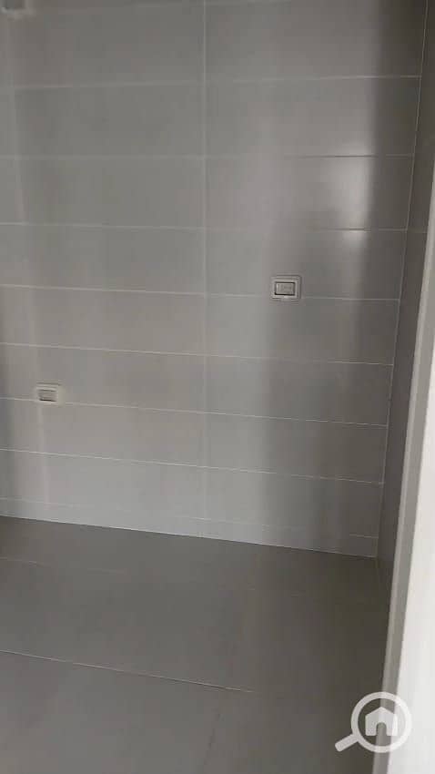 7 c8f07c0d-a8e2-452a-90cc-01ecbe19ff3a. jpg