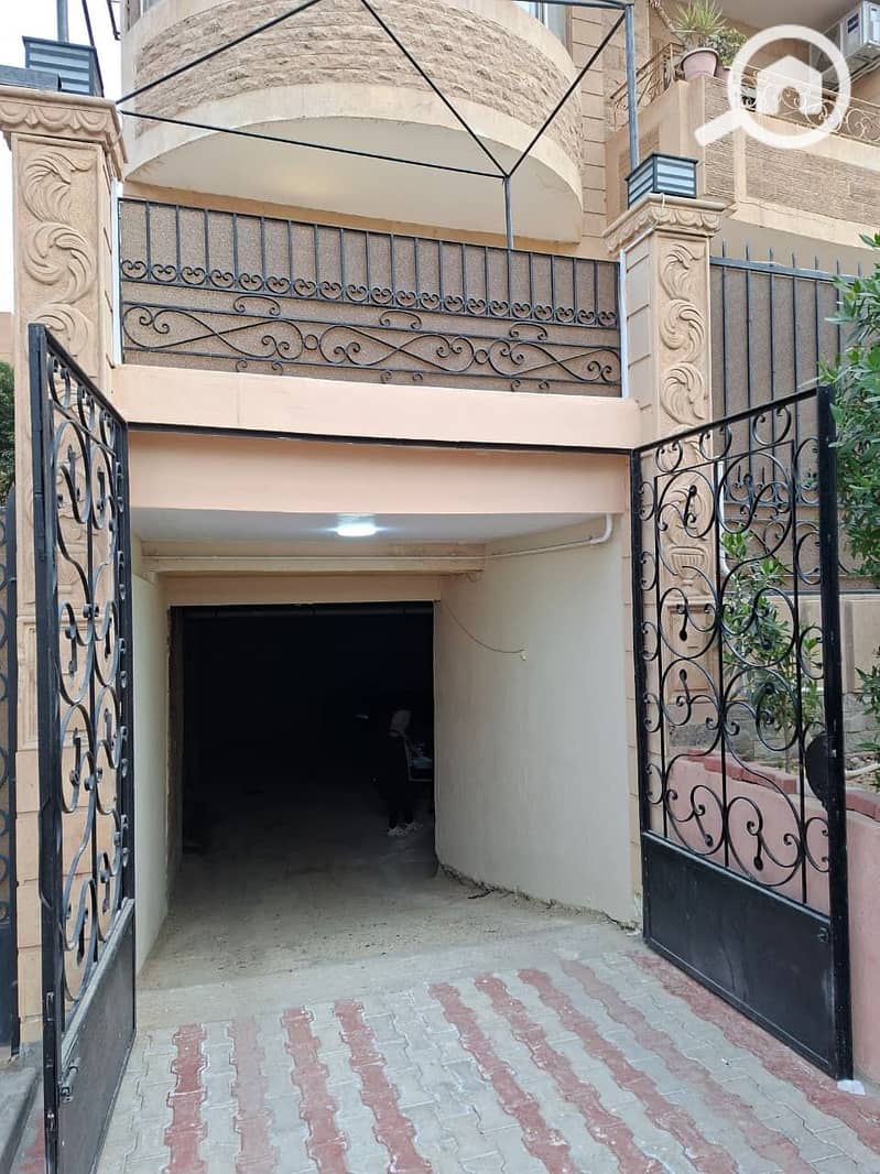 5 af4e32b5-852d-4f9e-b956-f0313a777b9a. jpg