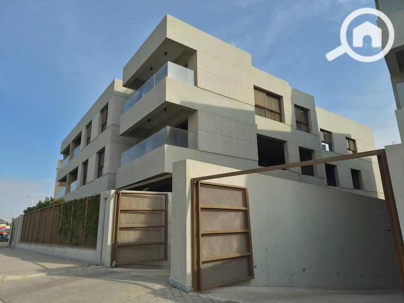Apartment ready to move fully finished with 3 rooms view mayfair at district club alsherouk 1 at mini compound - Widok 3