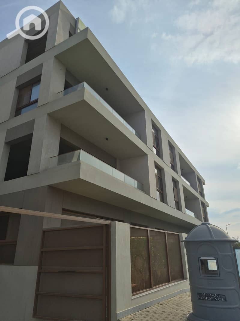 Apartment ready to move fully finished with 3 rooms view mayfair at district club alsherouk 1 at mini compound - Widok 4