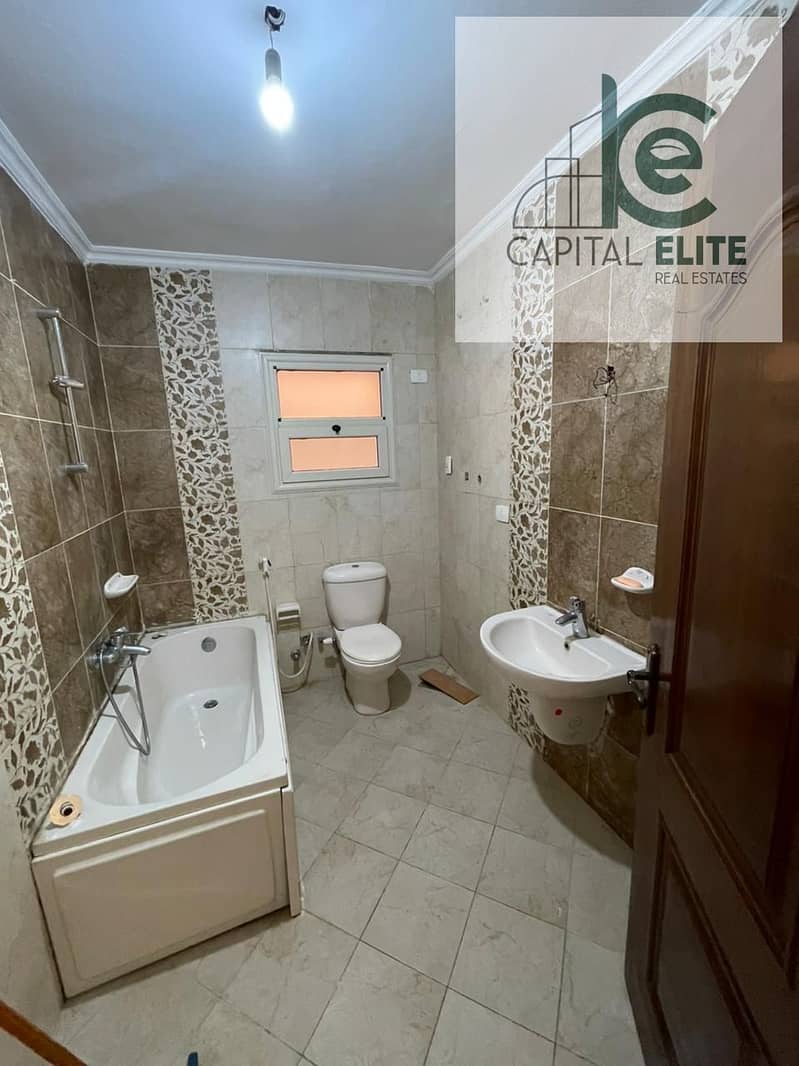 11 b42d9b90-6486-40c0-b40a-d4ecb1356ede. jpg