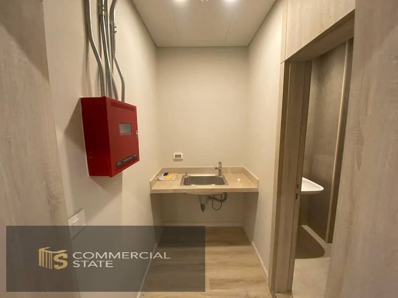 Finished Office at U Venues for Rent- New Cairo - Widok 6