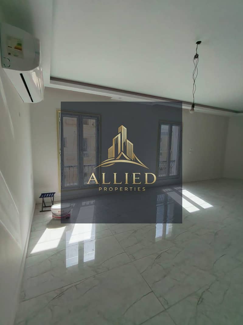 semi furnished i villa roof for rent in mountain view hyde park-new cairo - Ansicht 4