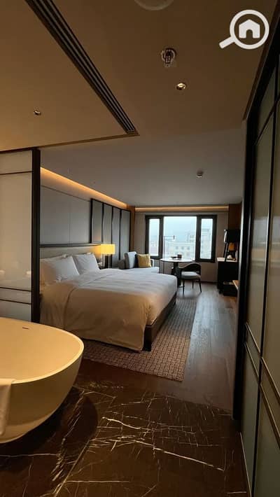 3 Bedroom Apartment for Sale in New Cairo, Cairo - Hotelzimmer. jpeg