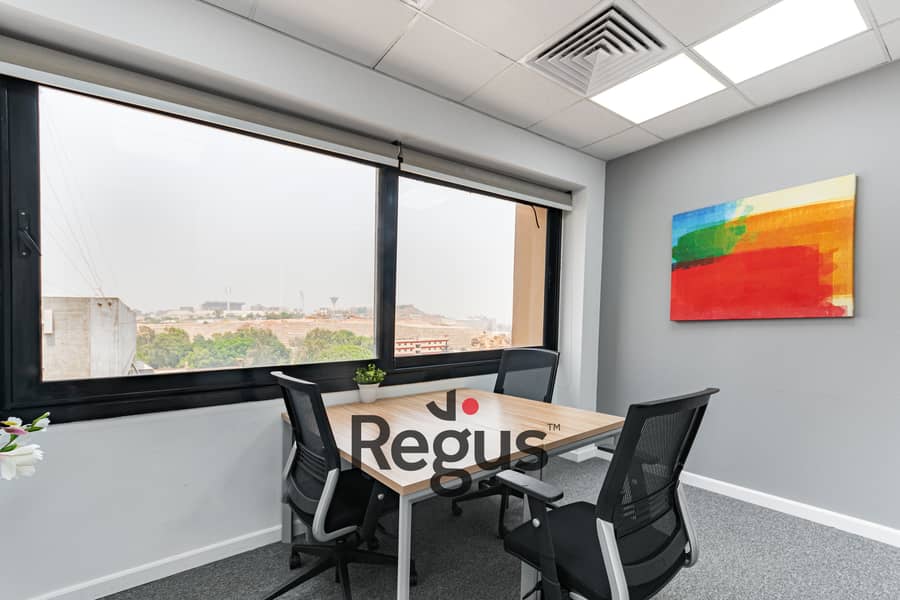 10 Regus_NasrCityOlympicBuilding_4340_Cairo_Egyptt_CoworkingArea. jpg