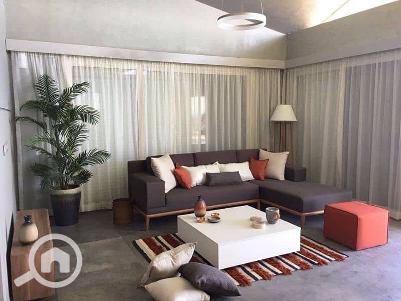 4 f9b6c711-9dd7-47be-b349-9f08d47e87c1. jpeg