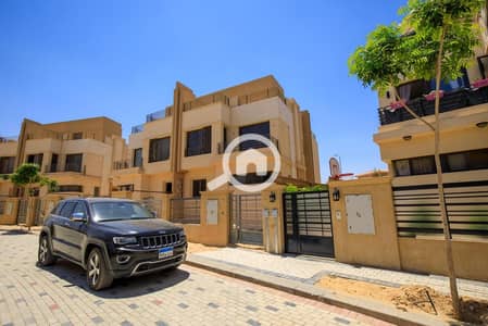 توين هاوس 4 غرف نوم للبيع في الشيخ زايد، الجيزة - WhatsApp Image 2022-10-21 at 1.16. 39 PM (1). jpeg