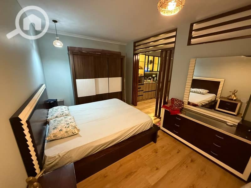 12 90de7ffd-7b22-456d-86a1-3116dcb6bc6e. jpg