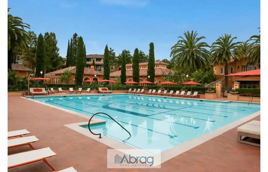 2 7561844-dc7afo. jpg