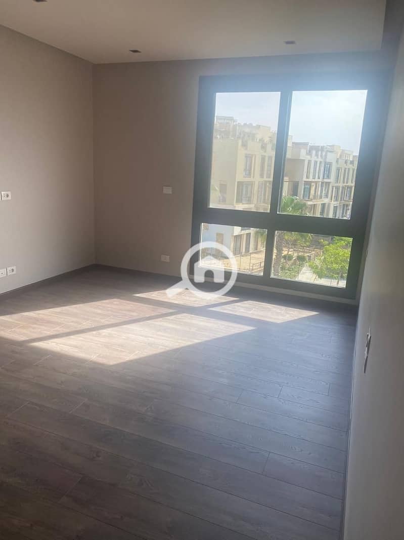 7 0482f754-178b-4d6b-8c21-3ac83b9fbda3. jpg