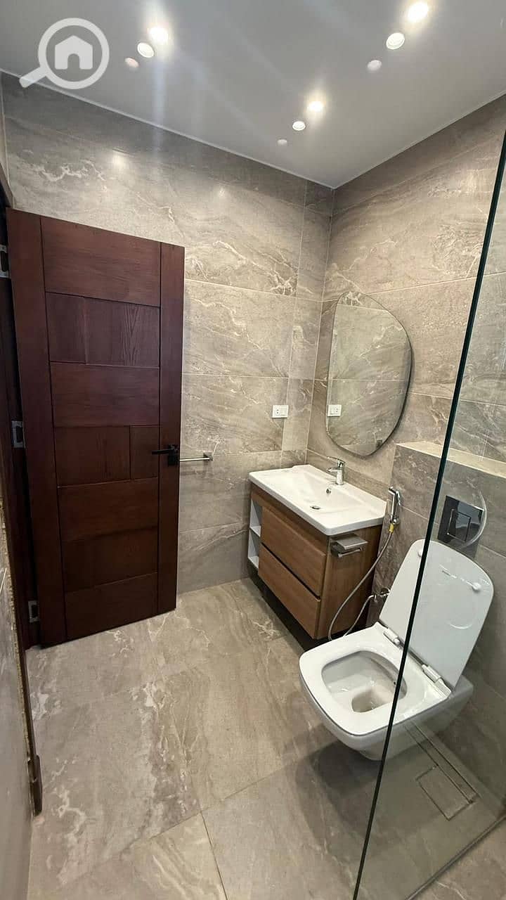 14 e4a216ce-cc25-4a40-ac40-187ab2363070. jpg