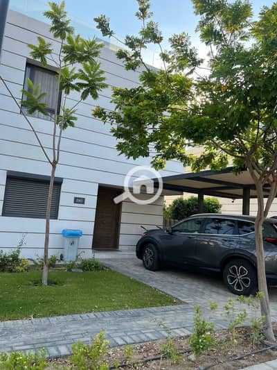 فیلا 4 غرف نوم للبيع في مدينة الشروق، القاهرة - FB_IMG_1763210688742. jpg