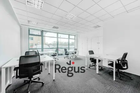 Rent a large office space for 50 persons in Cairo Airport