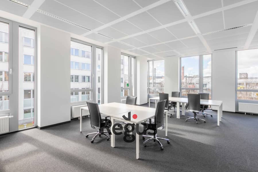 9 Regus Altezza 5787 Munich Germany Large Office 3 - copia_2_11zon. png