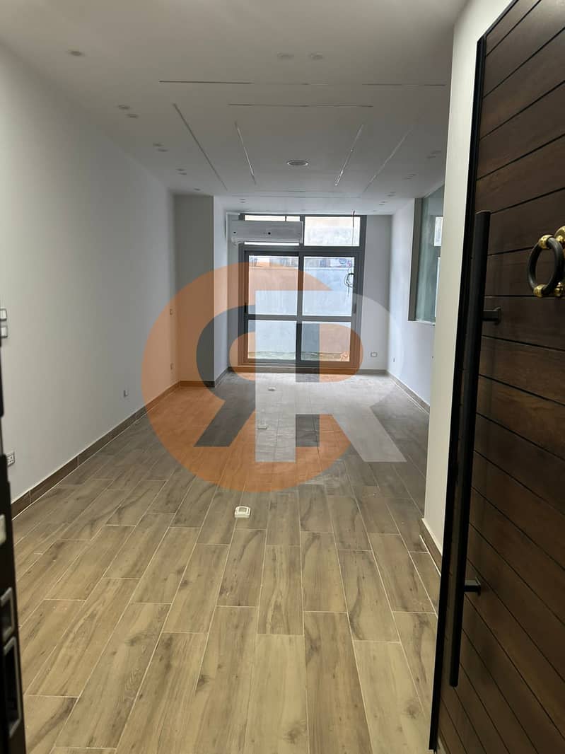 For sale, a 155sqm licensed office in Maadi, super lux, with a prime location for a unique opportunity for investors. - Mehr