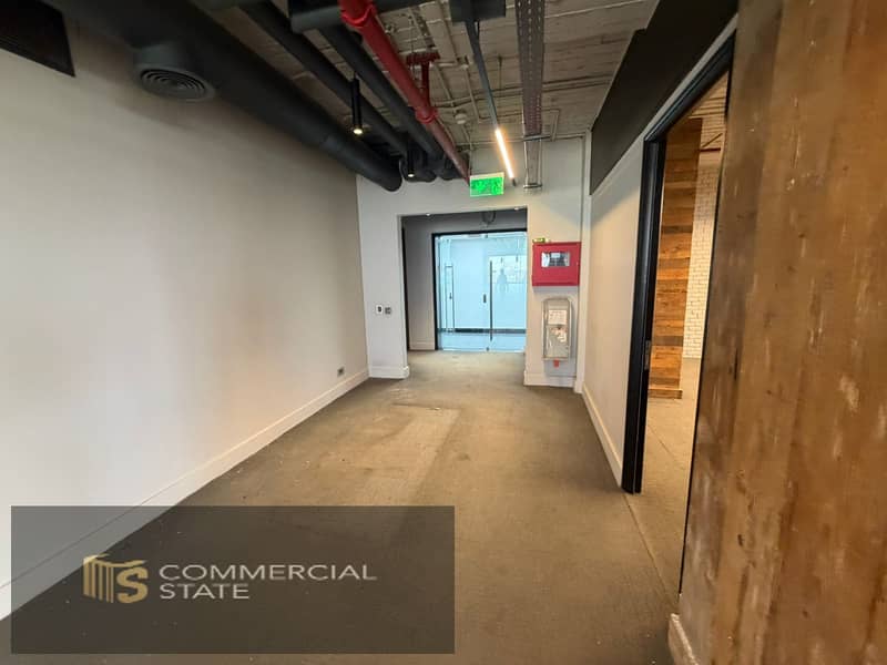 Finished Office at Downtown for Rent - New Cairo - Więcej