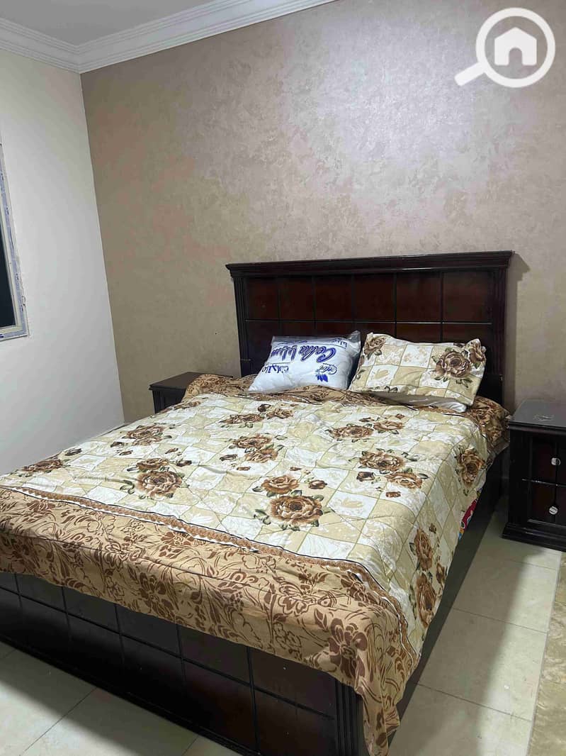 1000834680. jpg 1000834680. jpg