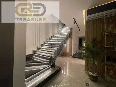 Penthouse for sale in Mountain View Hyde Park - new cairo