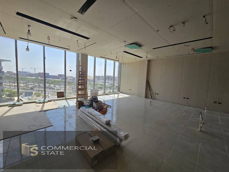Luxurious Office 95m at CFC for Rent-New Cairo - Ansicht 2