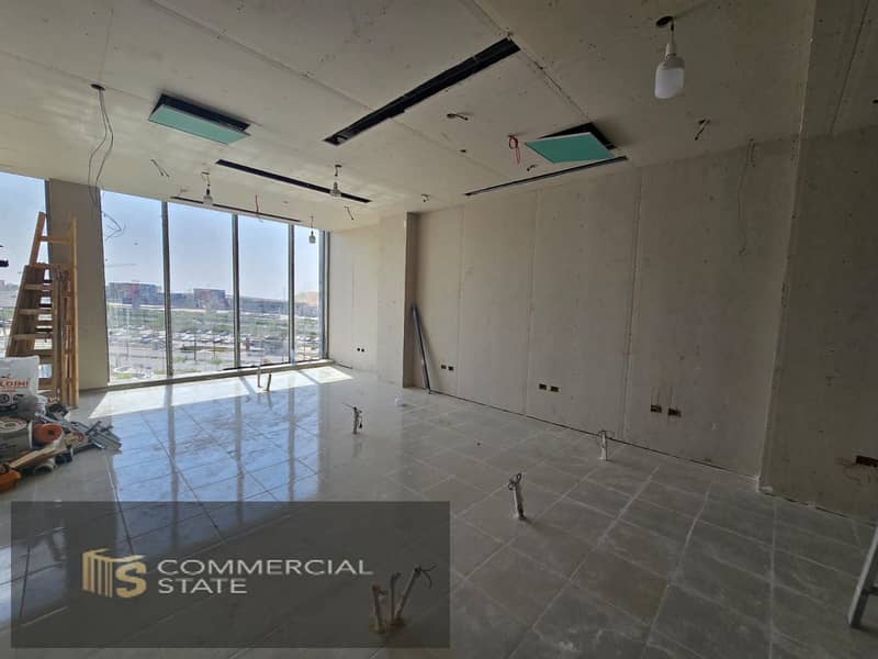 Luxurious Office 95m at CFC for Rent-New Cairo - Ansicht 4