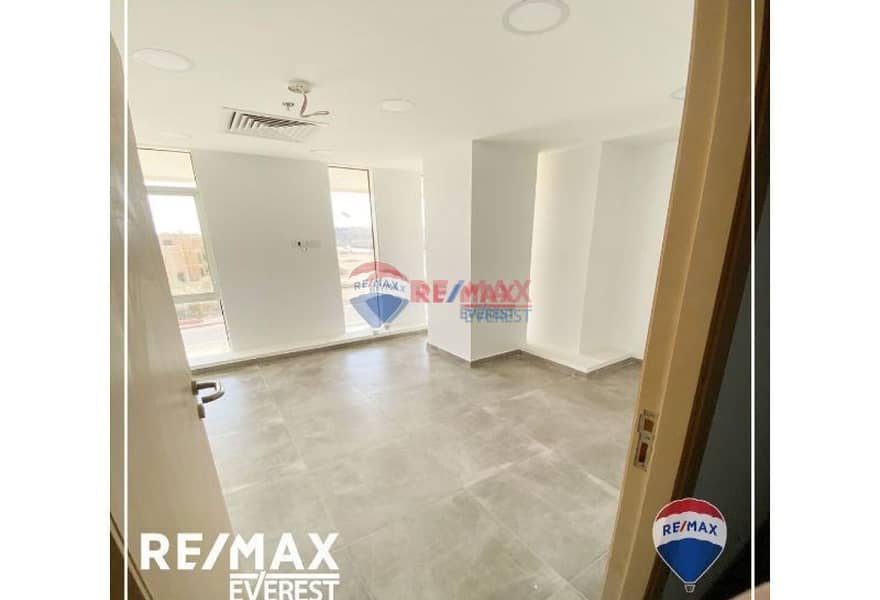 5 WhatsApp Image 2026-02-08 at 12.32. 06 AM. jpeg