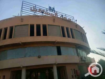 مجمع تجاري  للايجار في حى الجيزة، الجيزة - 1000177294. jpg