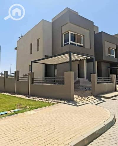 4 Bedroom Townhouse for Sale in Sheikh Zayed, Giza - WhatsApp Image 2026-01-14 at 12.47. 40 PM. jpeg