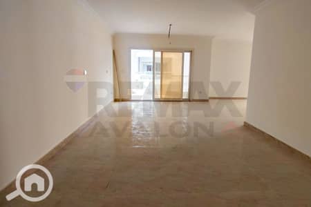 شقة 3 غرف نوم للايجار في سموحة، الإسكندرية - 1. jpg