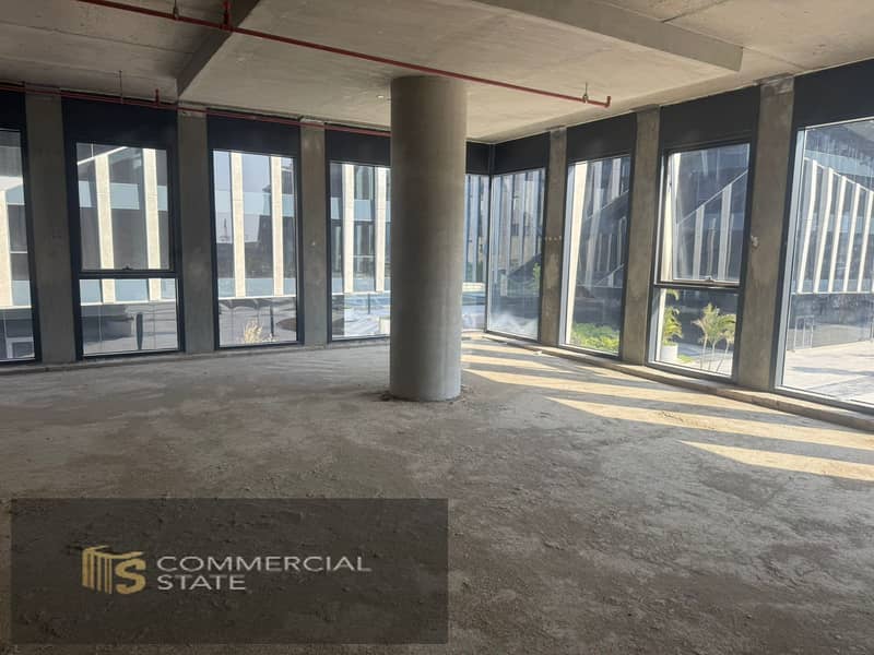 Office in Sodic East 245m for Rent -New Cairo - Więcej