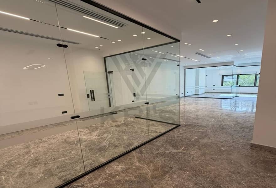 Office Ultra Super Lux Finishing 166SQM for Rent in Laketown Fifth Settlement – pohled 5