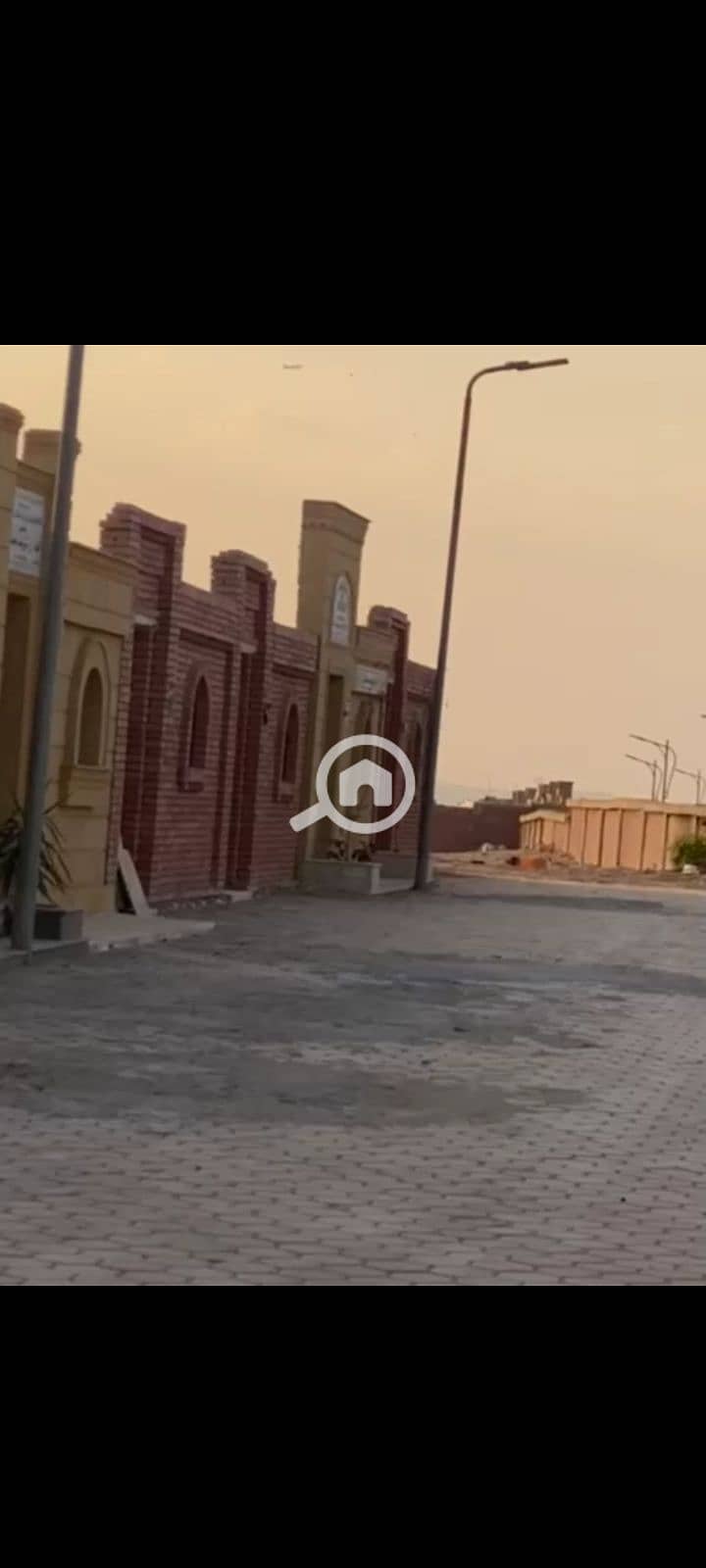 8 1000191546. png