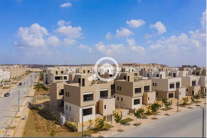 10 530469092_3481916748614680_8199155852573819432_n. jpg