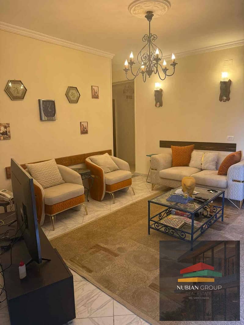 Villa for sale with a swimming pool, 1200m in Marina 6, a prime location, third number from the lake, fully furnished. - Mehr