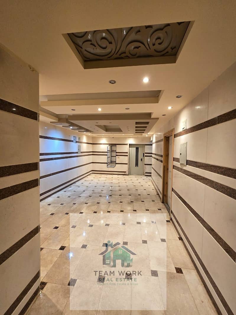 2 0424b65a-2071-4ef2-8af5-3737d3e41fb3. jpg