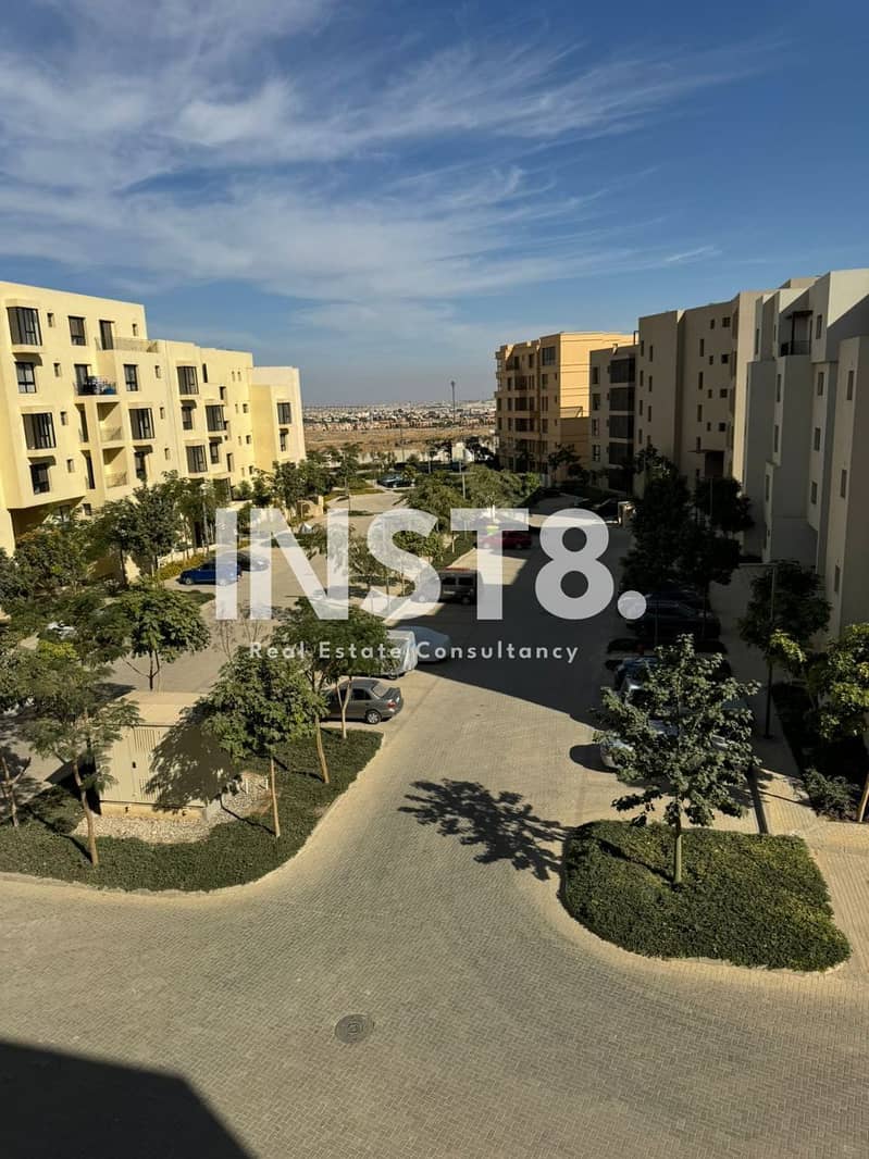 8 577017955_877001208013640_7852332474636465243_n. jpg