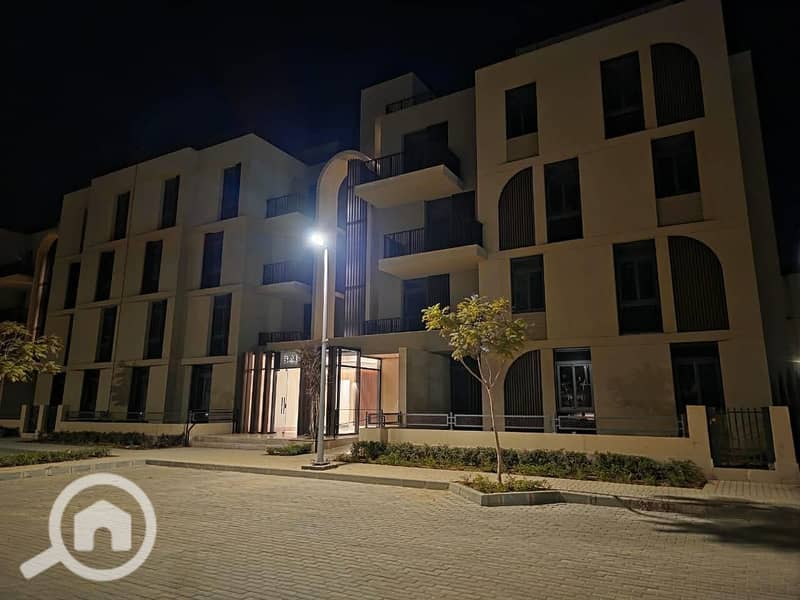 4 0a8e792c-53b6-4664-8f09-14e02b08496f. jpg