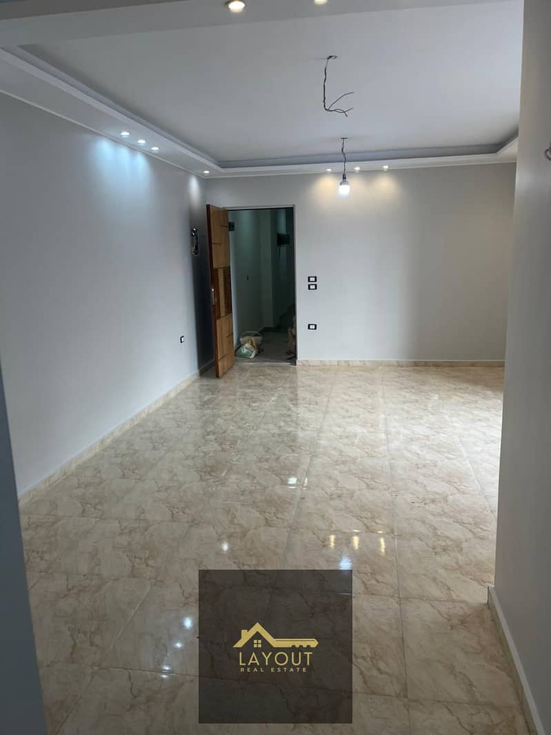 2,650,000 EGP | 106 sqm Ultra Super Lux Apartment in Degla Landmark Memaar Al Morshedy – High floor – Move-in ready - Widok 2