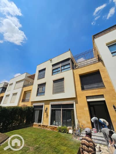 تاون هاوس 4 غرف نوم للايجار في الشيخ زايد، الجيزة - IMG-20250603-WA0175. jpg