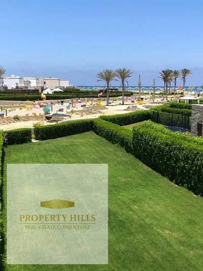 شاليه 3 غرف نوم للبيع في الساحل الشمالي، مطروح - شاليه 3 غرف في أمواج قريب جدا من البحر بالتقسيط جاهز للمعاينة فورا