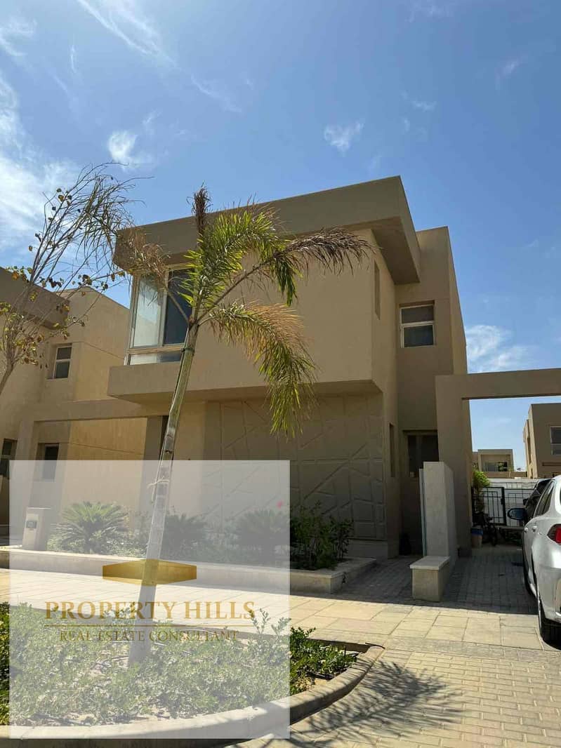 13 21134e60-6f7b-419e-8c5f-6b788eab7d83. jpg