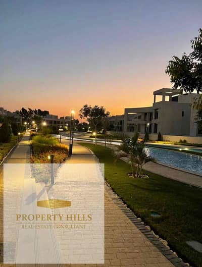 5 Bedroom Townhouse for Sale in Sheikh Zayed, Giza - 3b55adc8-f866-4bce-a6a8-1b99fb4f7948. jpg 5 Bedroom Townhouse for Sale in Sheikh Zayed, Giza - 3b55adc8-f866-4bce-a6a8-1b99fb4f7948. jpg