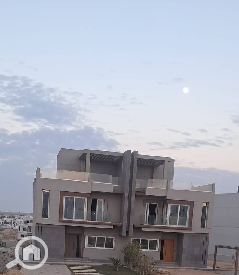 8 WhatsApp Image 2025-12-17 at 11.48. 12 AM (1). jpeg