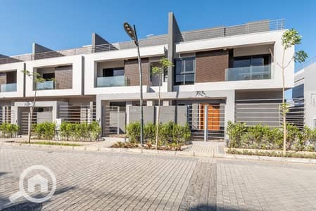 4 Bedroom Townhouse for Sale in Sheikh Zayed, Giza - WhatsApp Image 2025-06-17 at 9.25. 59 PM. jpeg