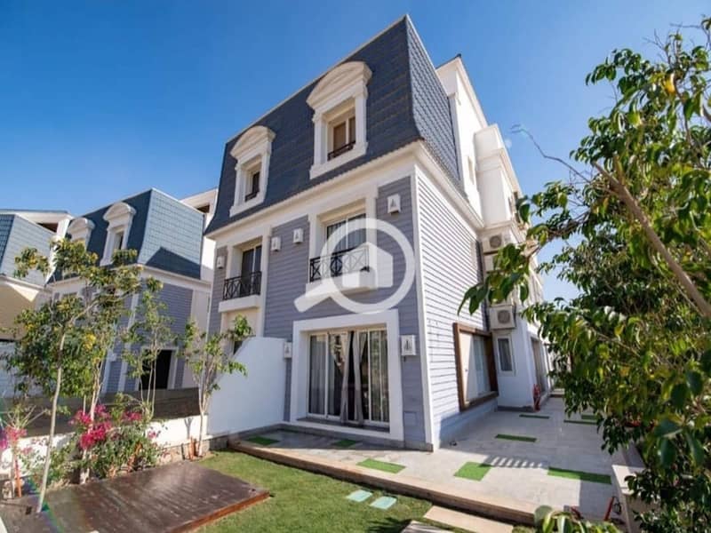 Own an independent villa with an area of 327 meters overlooking a very distinctive view in Mountain View in the northern expansions. - Aanzicht 4