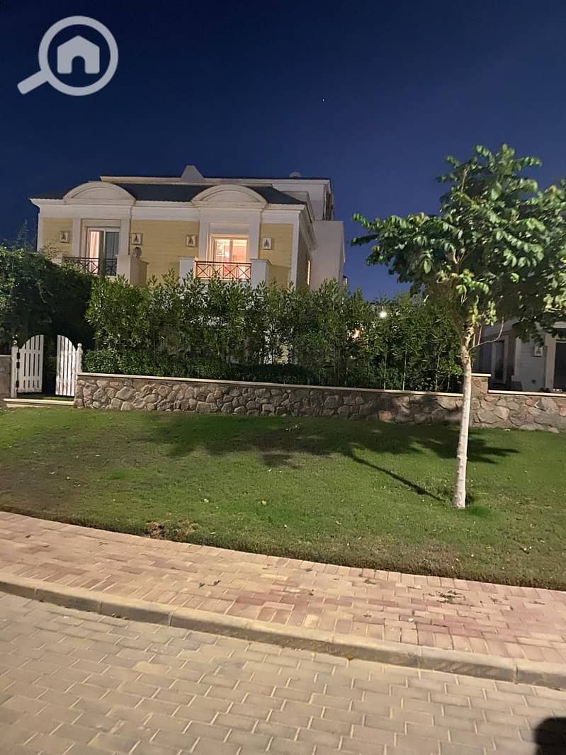Own an independent villa with an area of 327 meters overlooking a very distinctive view in Mountain View in the northern expansions. - Aanzicht 6