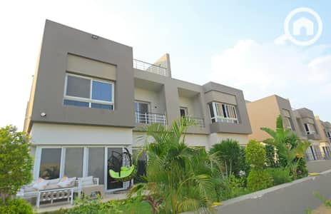 5 Bedroom Twin House for Sale in Sheikh Zayed, Giza - {0936D6C1-5D8D-402C-9838-B98A5C1D2D1B}. png