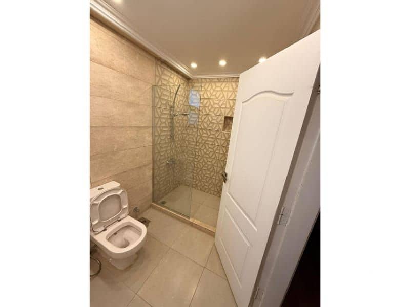 9 b53eeaa7-3c4e-46df-a709-6582bdc8a3d3. jpg