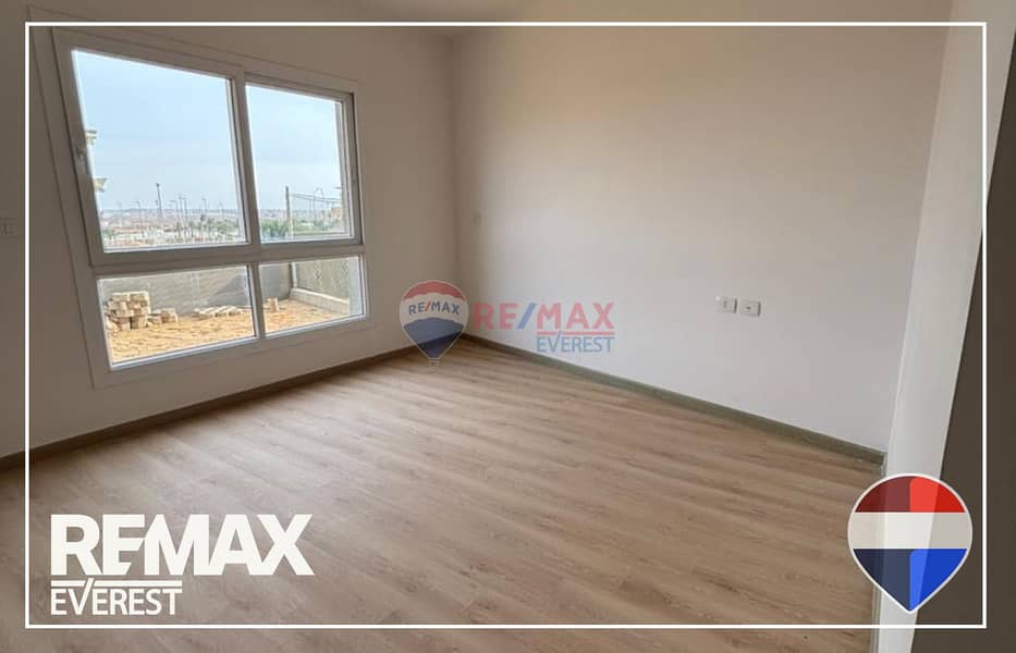 Ground with Garden | Apartment in Kayan Compound - Ansicht 4