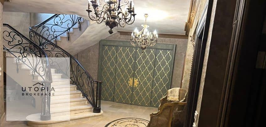 Palace for sale in West Somid with luxury finishing built-up area 1100 sqm on 600 sqm land 12 bedrooms 12 bathrooms with nanny room and private bathro - Więcej